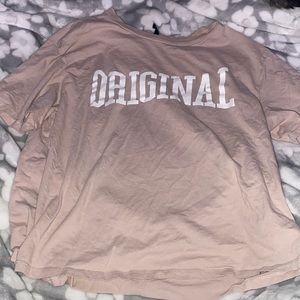 slightly cropped tshirt